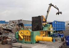 China metal baler in Russia for sale
