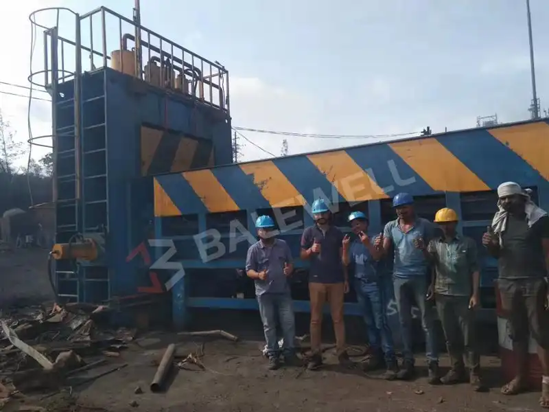 BALEWELL team and customer in front of the installed gantry shear