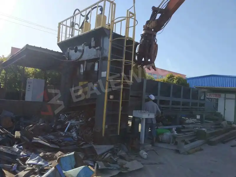 Balewell factory hydraulic heavy dutry metal gantry shear machine in site