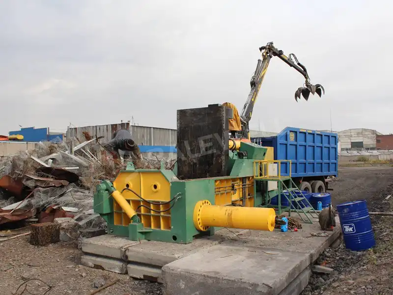 China metal baler machine in Russia