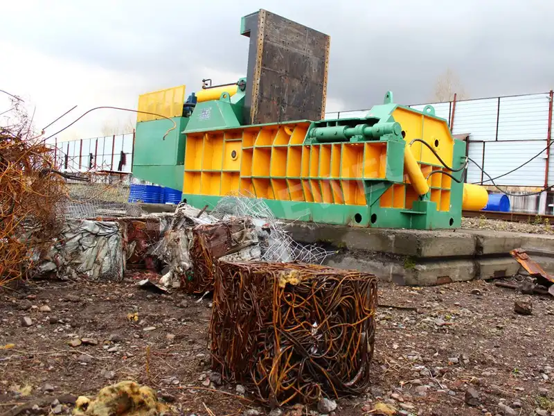 China metal baler machine working in Russia