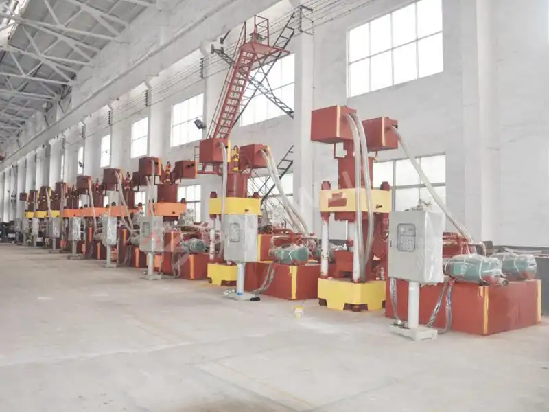 China metal briquetting press machine in stock